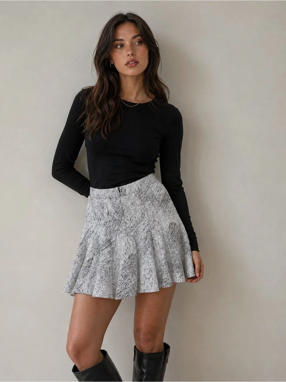 Banana Republic Pleated Mini Skirt Black White Textured Print Size 0